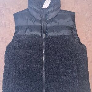 Aeropostale Black Puffer Vest